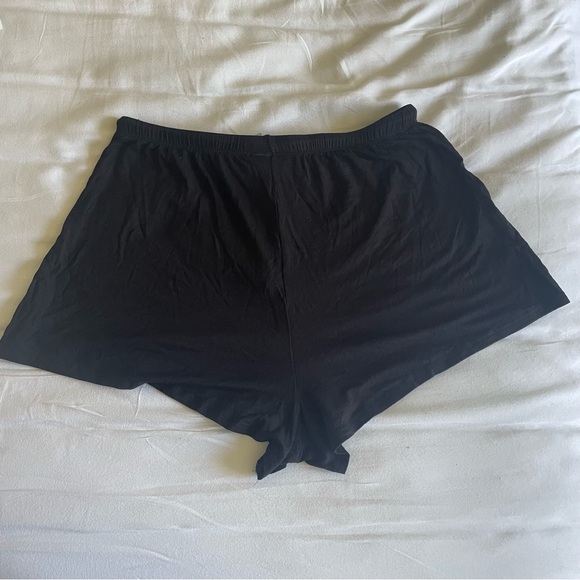 NWT Dippin’ Daisy’s Black Drawstring Shorts - Picture 4 of 4